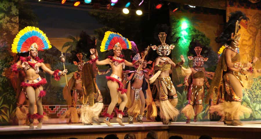 Rio: Ginga Tropical Folkloric Show & Optional Dinner - The Churrascaria Stop, What the Dinner Option Adds