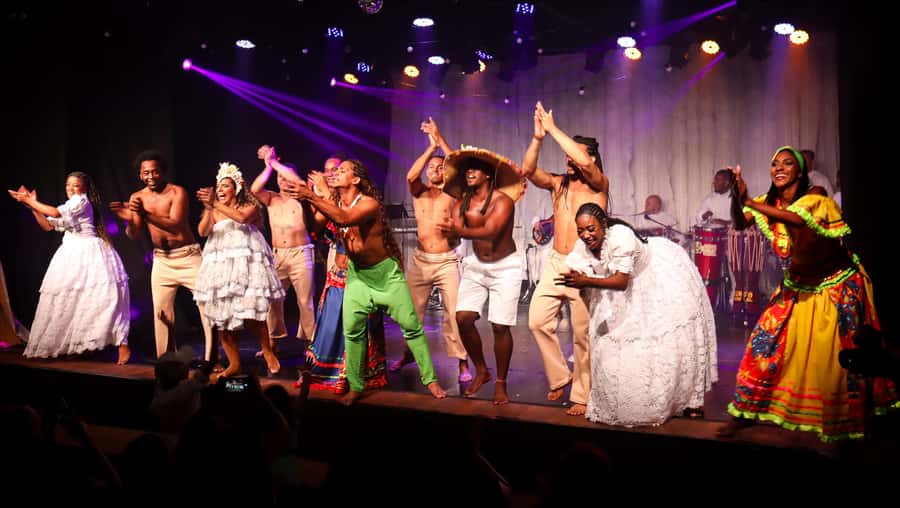 Rio: Ginga Tropical Samba and Folklore Show Ticket - Logistics that matter: ID, rules, and getting home