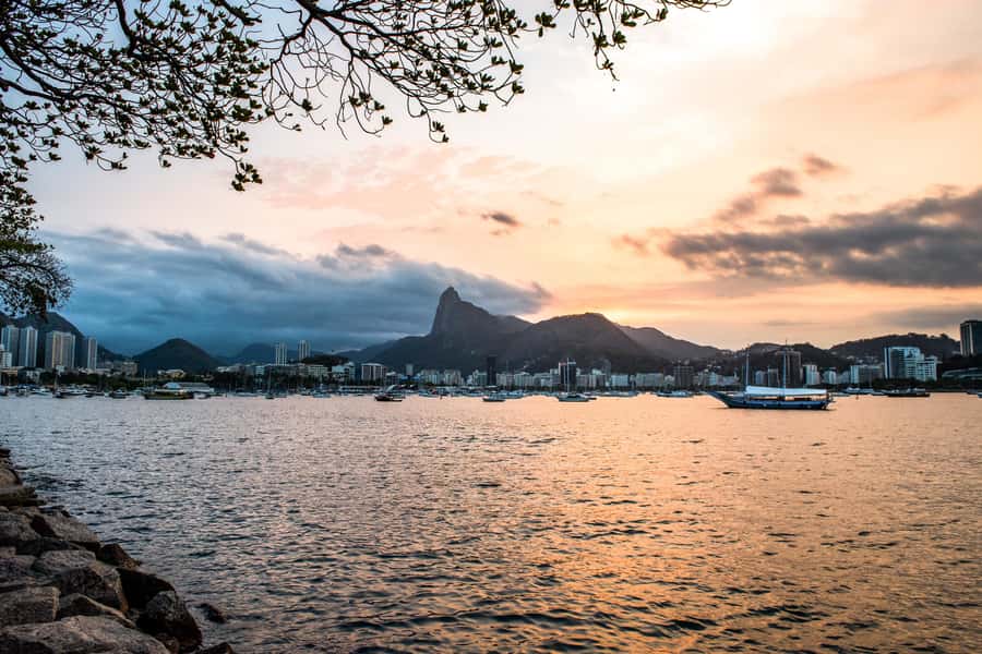 Rio: Guanabara Bay 2-Hour Boat Tour - Logistics reality check: meeting point, boat name, and ticket hiccups