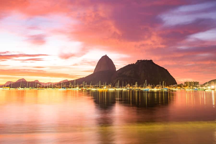 Rio: Guanabara Bay 2-Hour Boat Tour - From Marina da Glória: settling in for a 2-hour bay loop