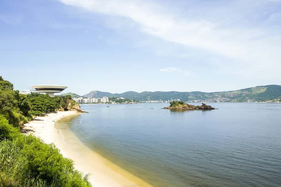 Rio: Guanabara Bay 2-Hour Boat Tour - Cobras Island, Fiscal Island, Villegagnon Island: the “look closer” portion