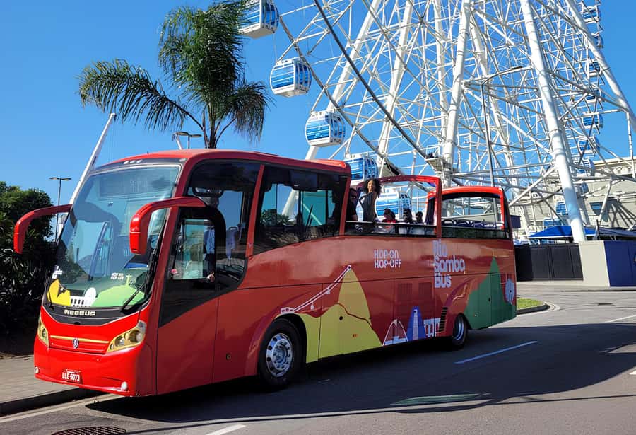 Rio Samba Bus: hop-on hop-off city tour in Rio de Janeiro - Getting on the Rio Samba Bus: comfort, Wi-Fi, and multilingual guiding