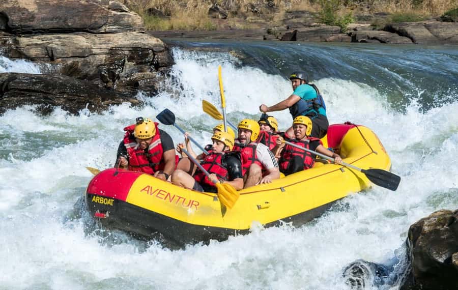 Rio: White Water Rafting Adventure tour in Rio de Janeiro - What to bring for a wet day on the river