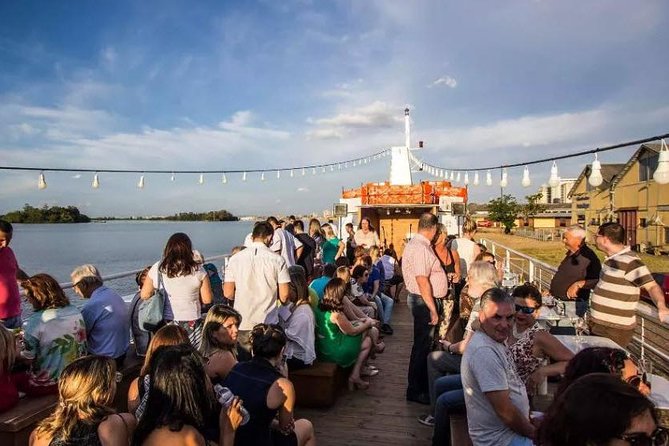Sailing in Guaíba with White Swan Boat - Porto Alegre - The 3:00 pm Timing and the Feel of a 1-Hour Cruise