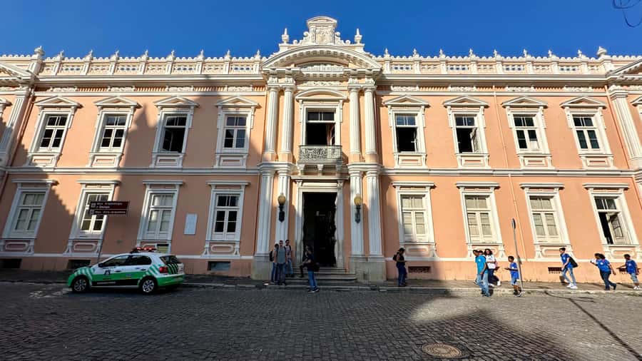 Salvador: 4-Hour Candomblé Mysteries Tour - Visiting a Candomblé terreiro: dress code, respect, and optional sacred oracle