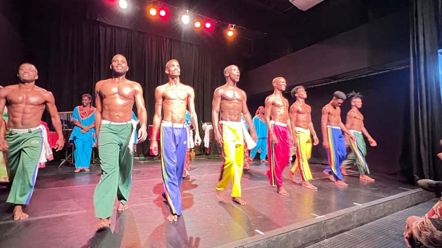 Salvador by Night: Cultural Dinner and Show - How to get a better view when the venue is close