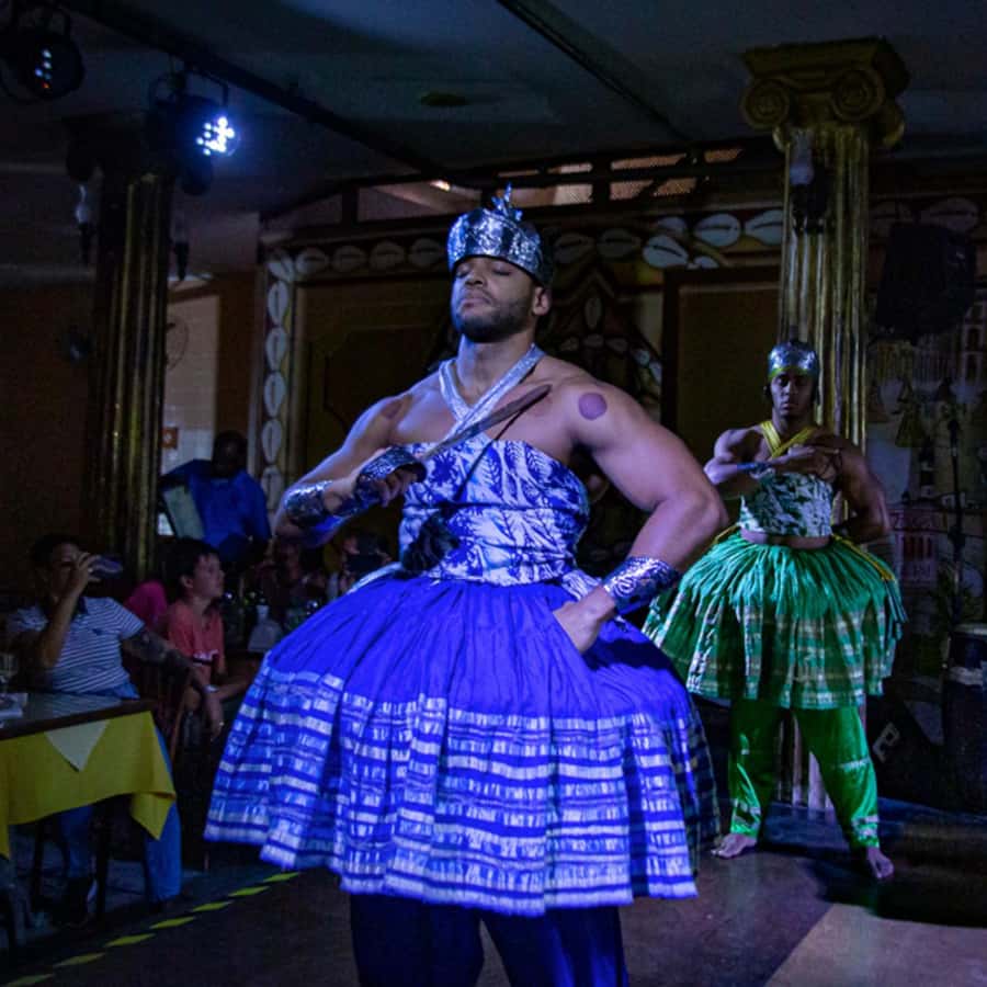 Salvador by Night: Cultural Show and Dinner. - Guide and Hosting Style: What to Expect From the Human Part