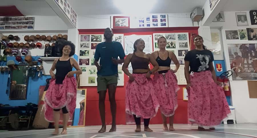 Salvador: Cultural Treasure - Samba de Roda. - Who this Samba de Roda class fits best