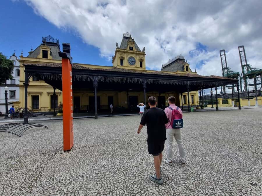 Santos & Guaruja: 8 hour Beach Tour Starting in Sao Paulo - Santos waterfront gardens: 5 kilometers of scenery without the slog