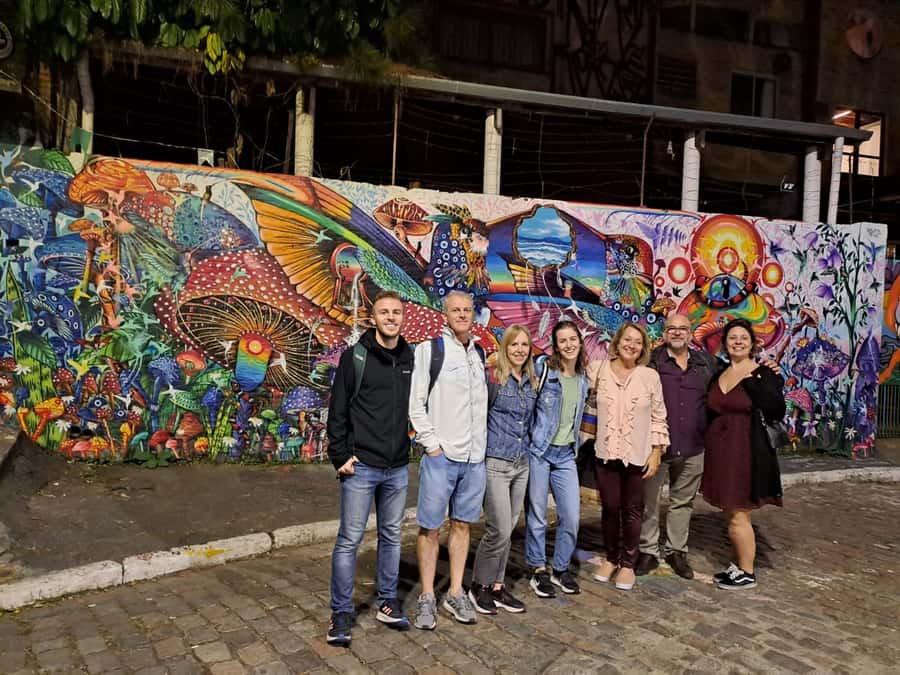 São Paulo: Bar and Street Art Crawl with Local Guide - Vila Madalena: The Neighborhood That Turns Murals Into a Night Out