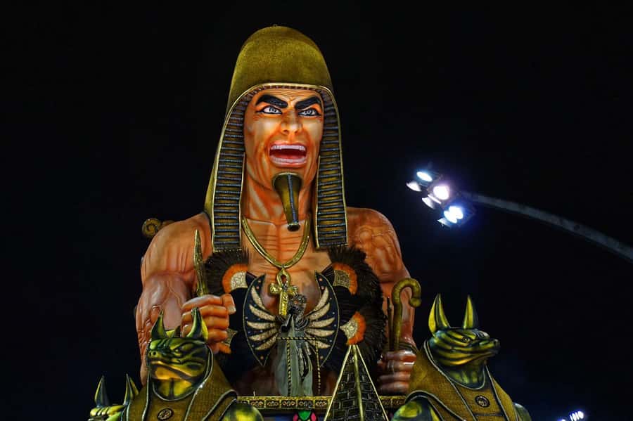 São Paulo Carnival Seating with Food, Drinks, & Transfer - The Guide Factor: Help in Three Languages, Plus Ongoing Support