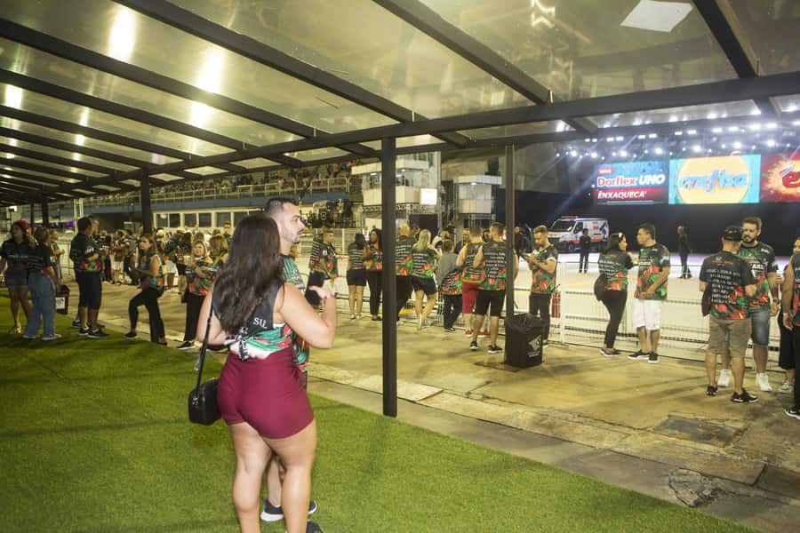 São Paulo Carnival Seating with Food, Drinks, & Transfer - Comfort and Security: What You Gain by Not Freestyling the Night