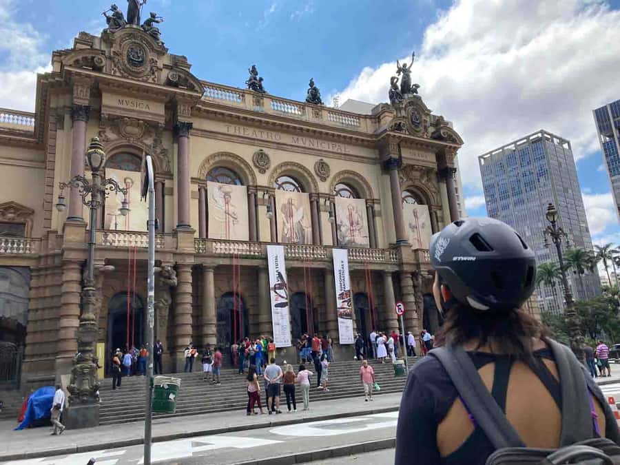 São Paulo: Downtown Historical Bike Tour - Quick hits before you pedal