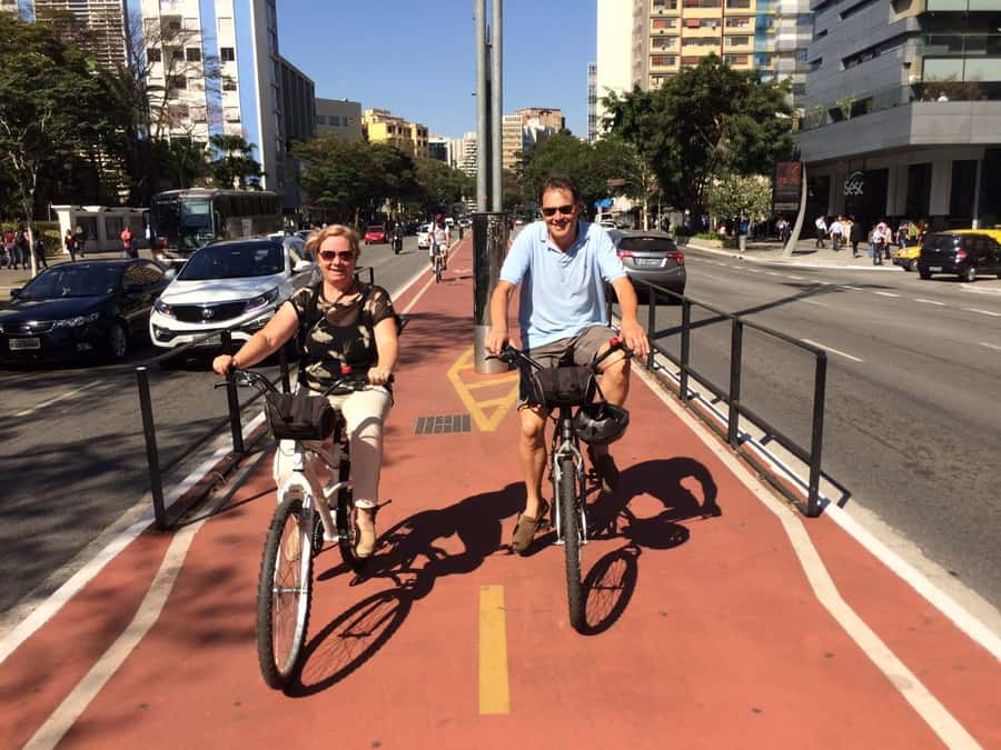 São Paulo: Downtown Historical Bike Tour - Price and value for $85 in 3 hours
