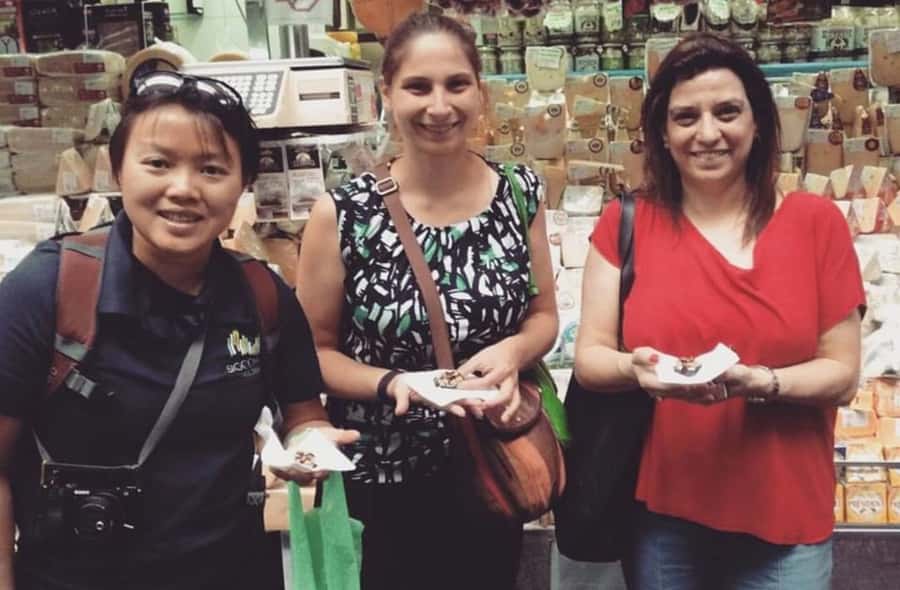 São Paulo Food Tour: The Flavors of Brazil - Inside the Municipal Market: Mortadela sandwich and Pastel de bacalhau
