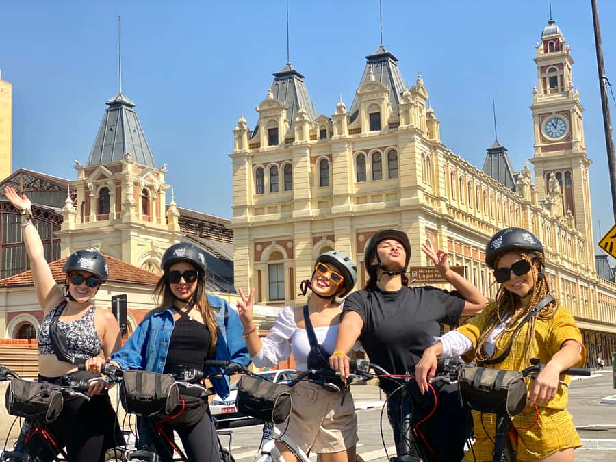 São Paulo Highlights: Culture, History, and Vibrance by Bike - Meeting point at Portinha 183, plus how to arrive without stress