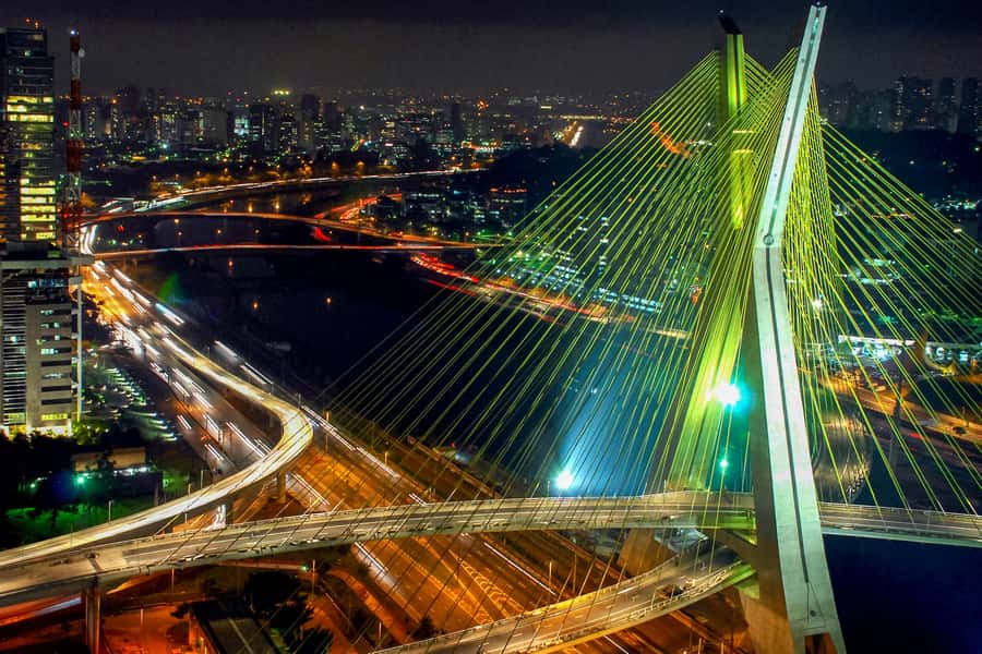 São Paulo: Private 4-Hour Night Tour - Moving Between Neighborhoods: The Augusta and Architecture Factor