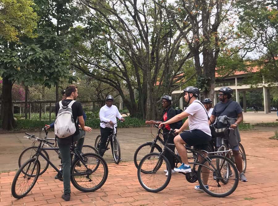 São Paulo: Street Art Bike Tour - How the bike day feels: timing, group size, and guide impact