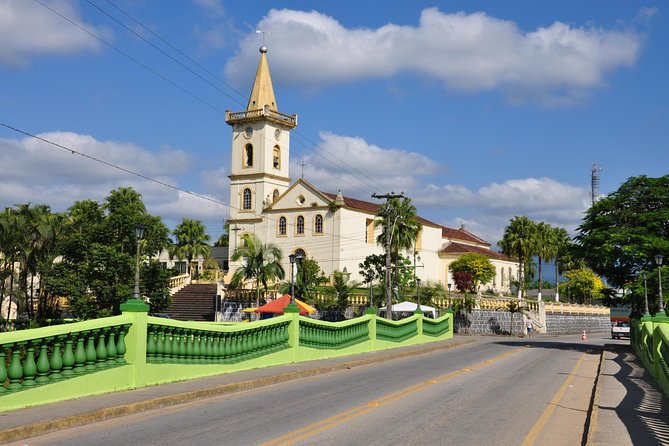 Scenic Train ride to historical cities of Morretes and Antonina - Nhundiaquara River lunch and Barreado: what to expect