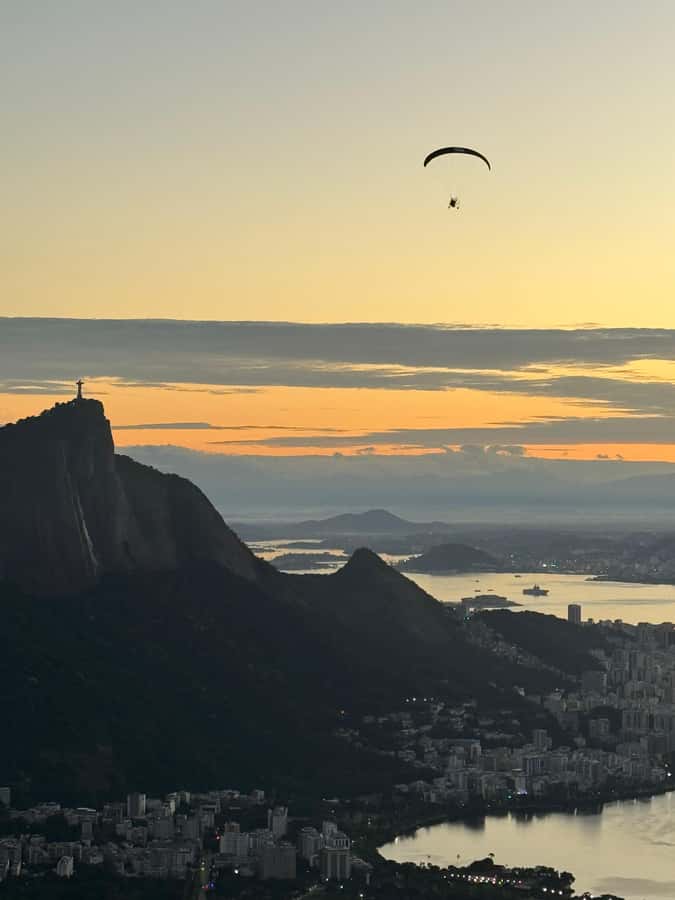 Sunrise at Morro Dois Irmãos + Vidigal Favela Experience - Who this tour suits best, and who should skip it
