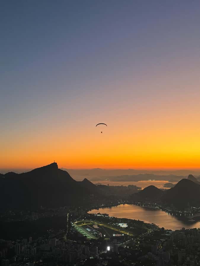Sunrise at Morro Dois Irmãos + Vidigal Favela Experience - The hike factor, shoes, and what “medium” really feels like