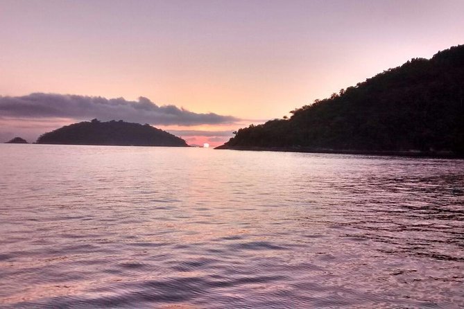Sunset Kayaking - From Praca Macedo Soares to Jabaquara Beach, Getting Started Right