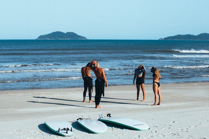 Surf Lesson with Qualified Instructor in Florianópolis - How the 90 minutes are paced: theory, practice on shore, then waves